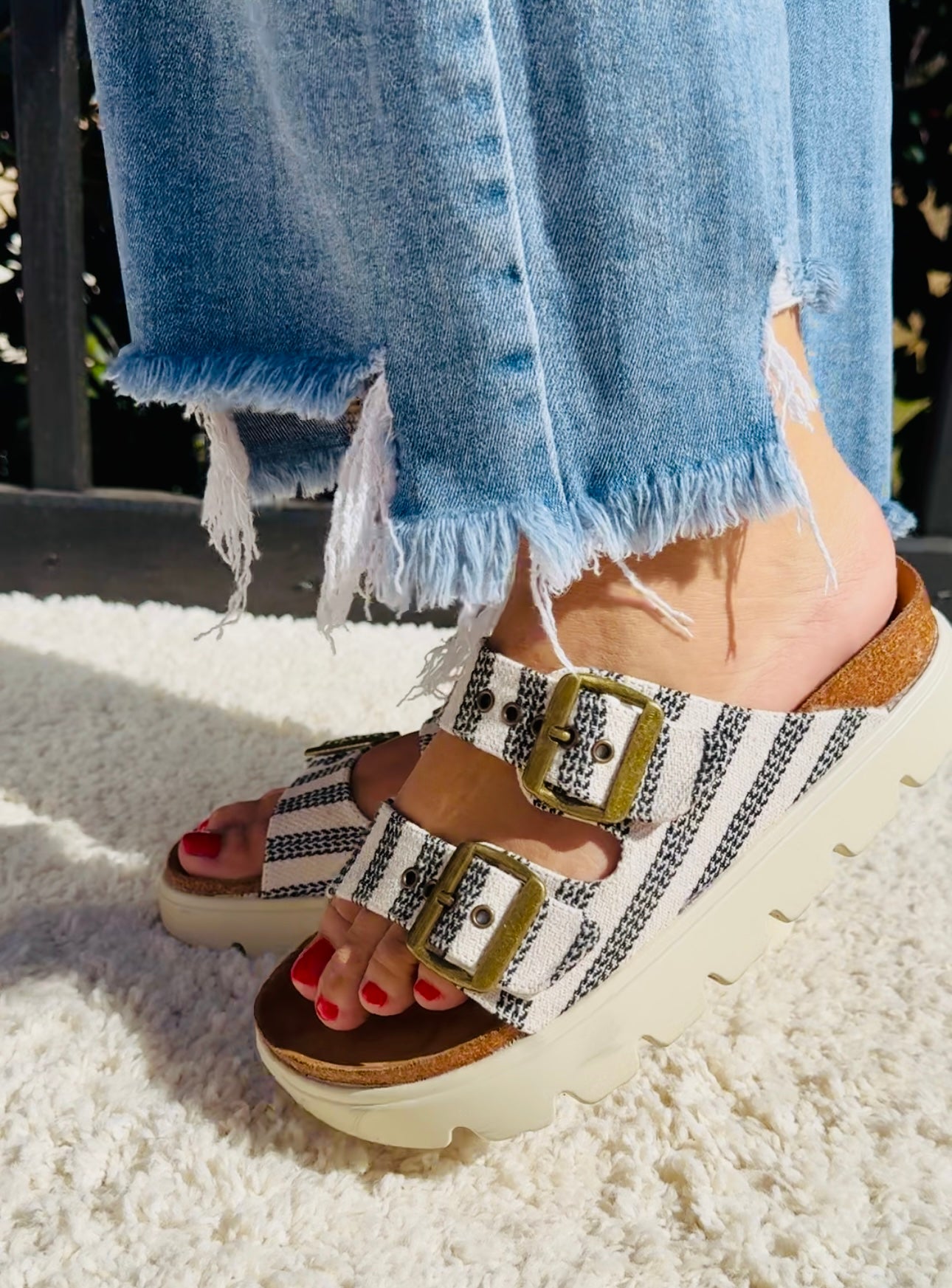 CORKYS RUMOR HAS IT BLACK NATURAL STRIPE - SV Boutique & Co.