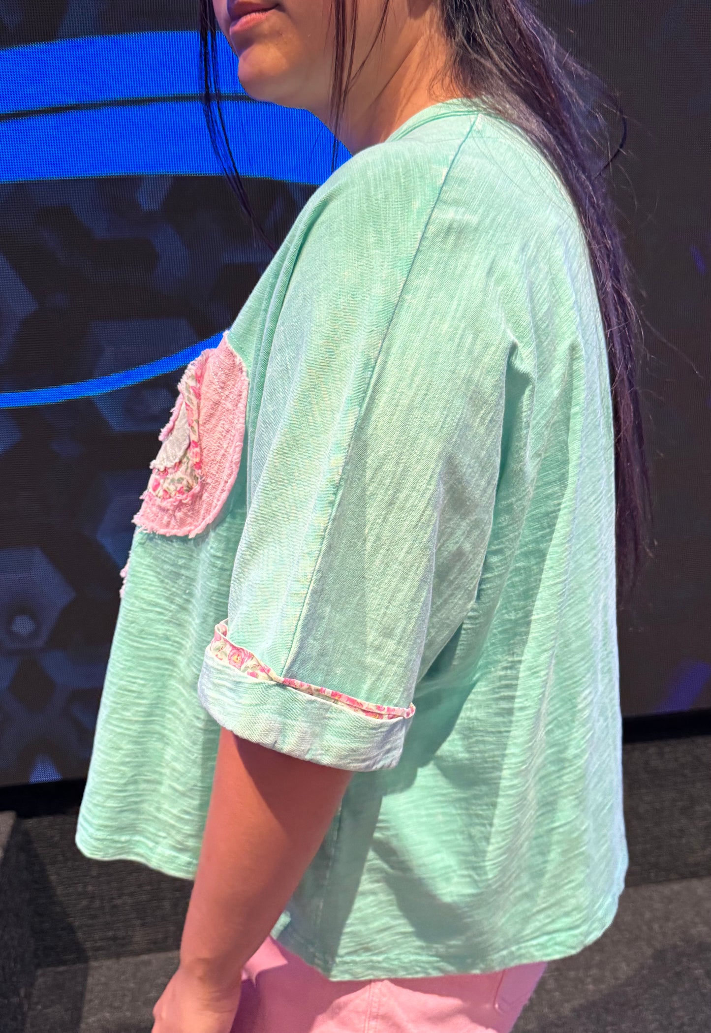ATLANTIS GREEN FLOWER PATCH WASHED COTTON SLUB TOP EASEL - SV Boutique & Co.