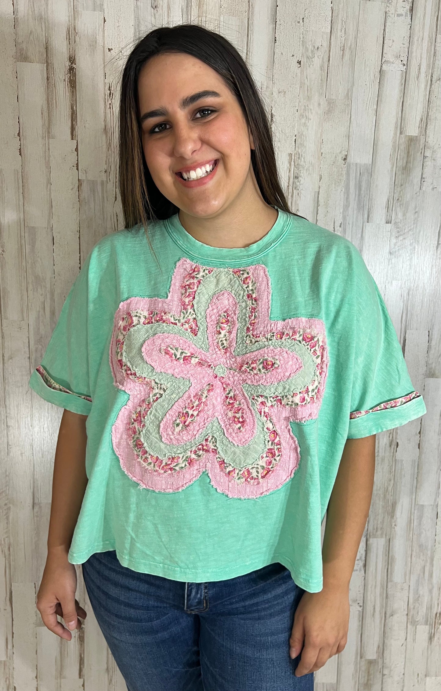 ATLANTIS GREEN FLOWER PATCH WASHED COTTON SLUB TOP EASEL - SV Boutique & Co.