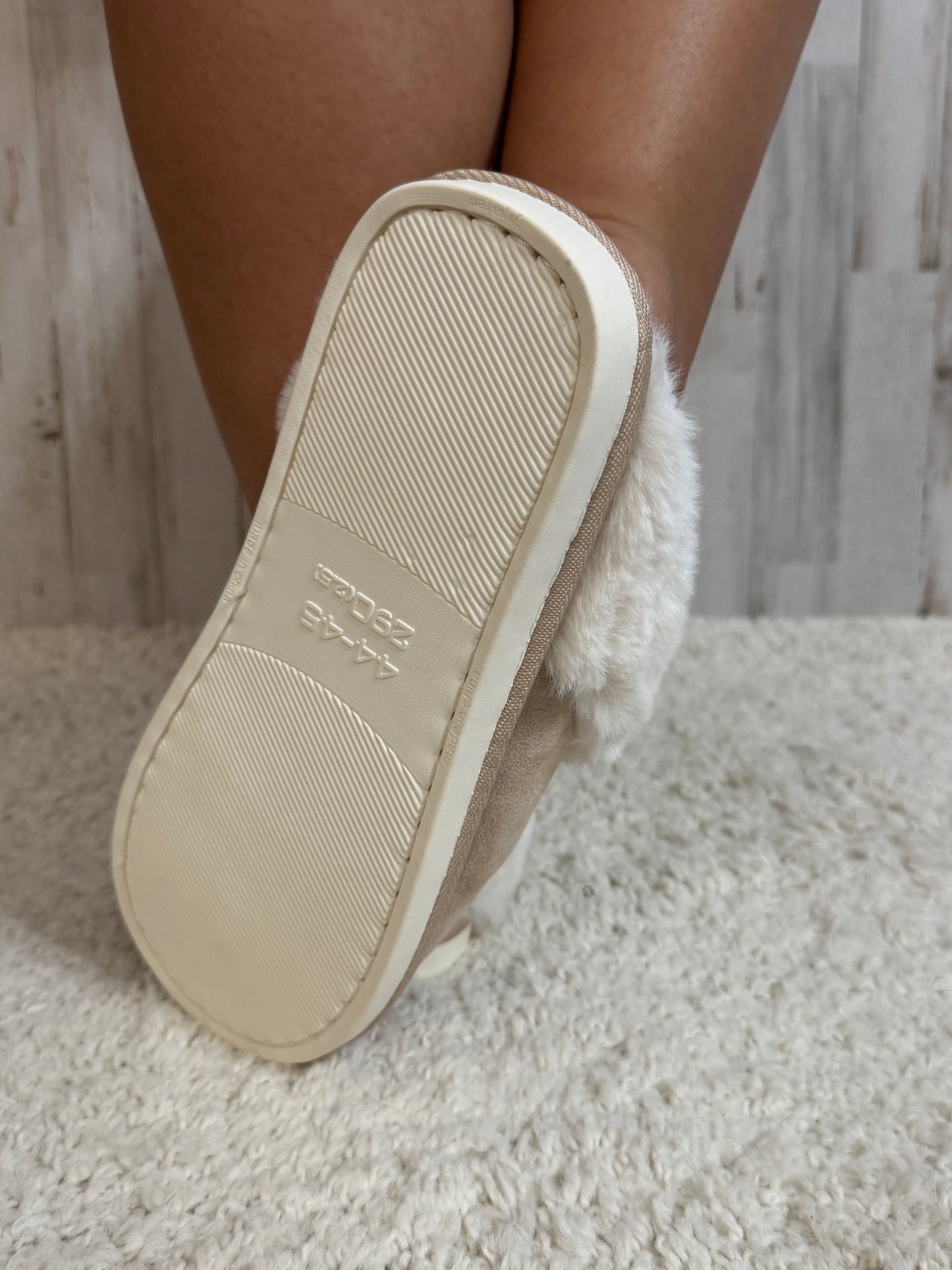 Fur Slippers Indoor/Outdoor - SV Boutique & Co.