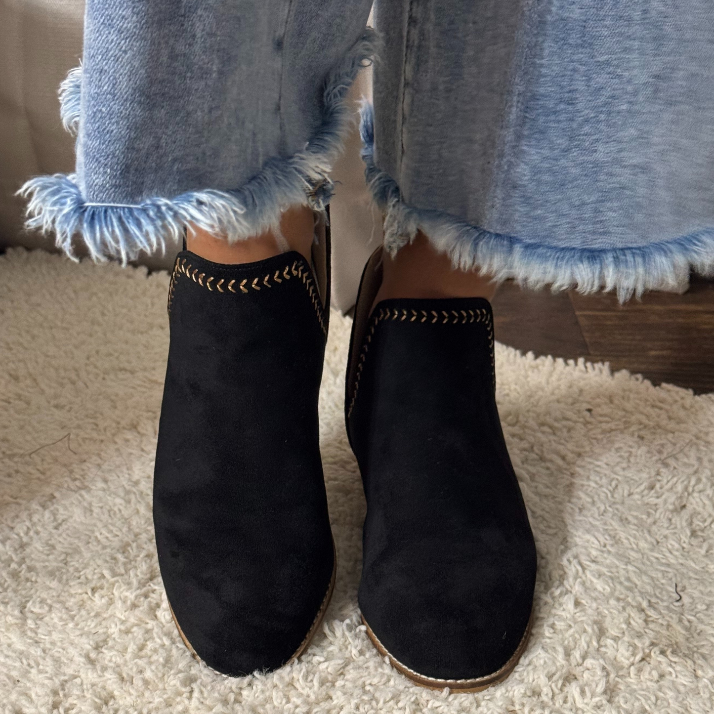 Corkys Bluffin – Black Faux Suede Bootie