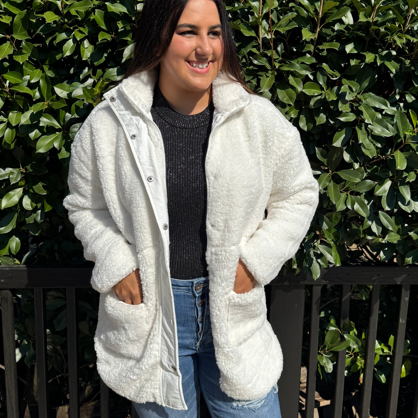 WHITE OVERSIZED SHERPA JACKET BY KATYDID - SV Boutique & Co.
