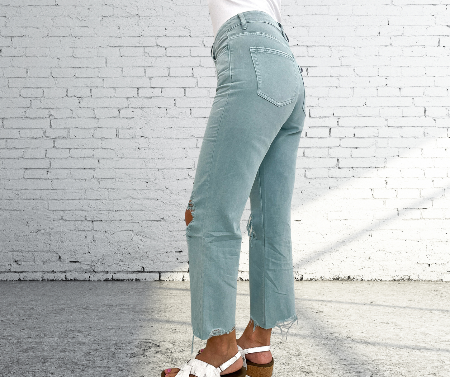 Vervet Super Fly Vintage Cropped Flare Jeans in Cloud Blue - SV Boutique & Co.