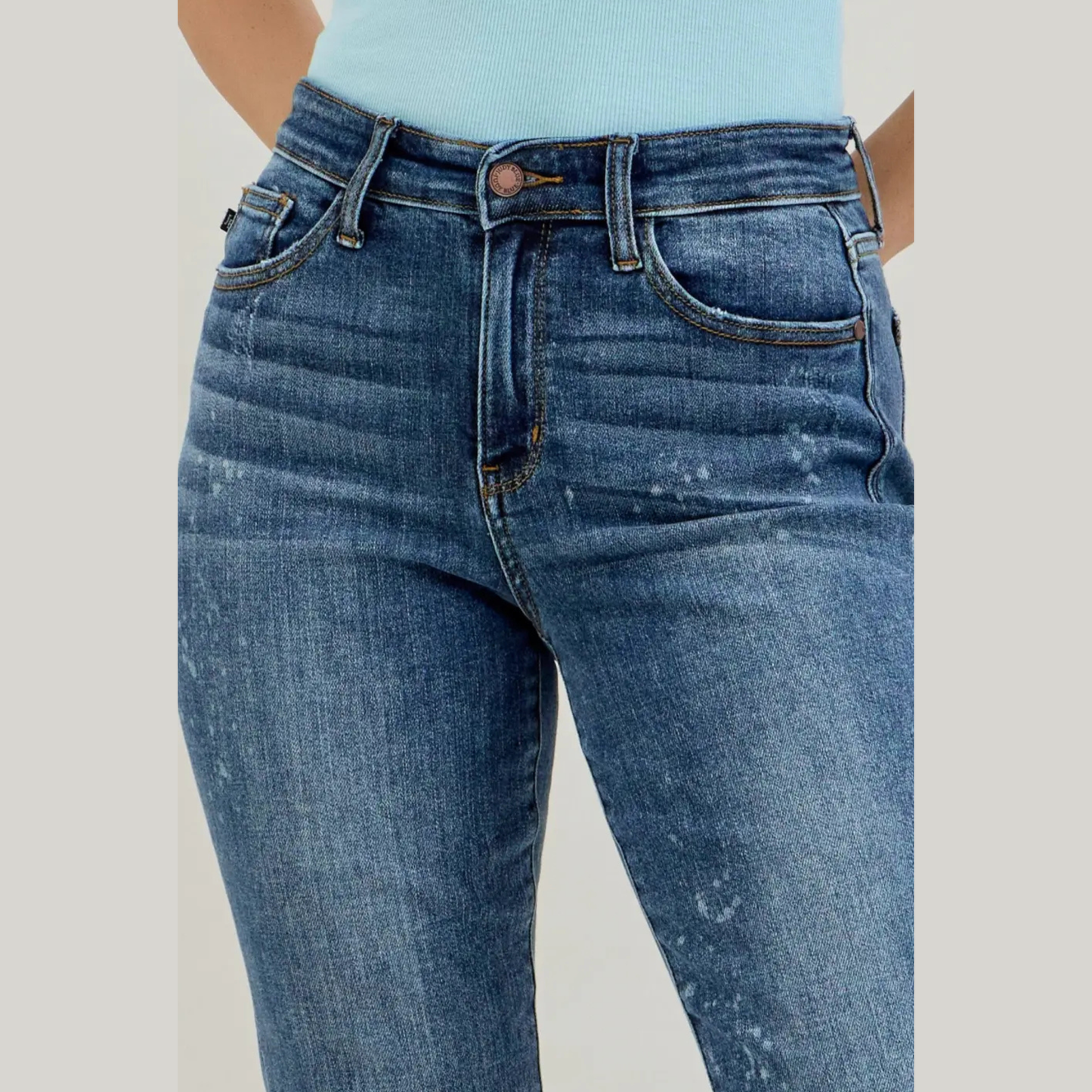 Judy Blue High Rise Bleach Splash Boyfriend