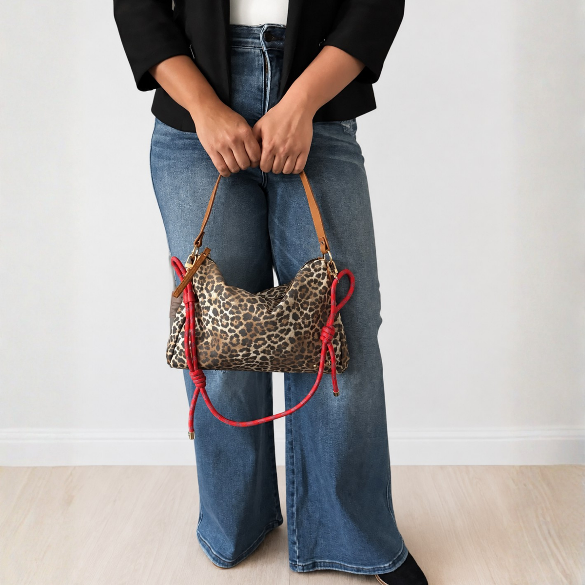 Pretty Simple Cosette Leopard Canvas Shoulder Bag - SV Boutique & Co.
