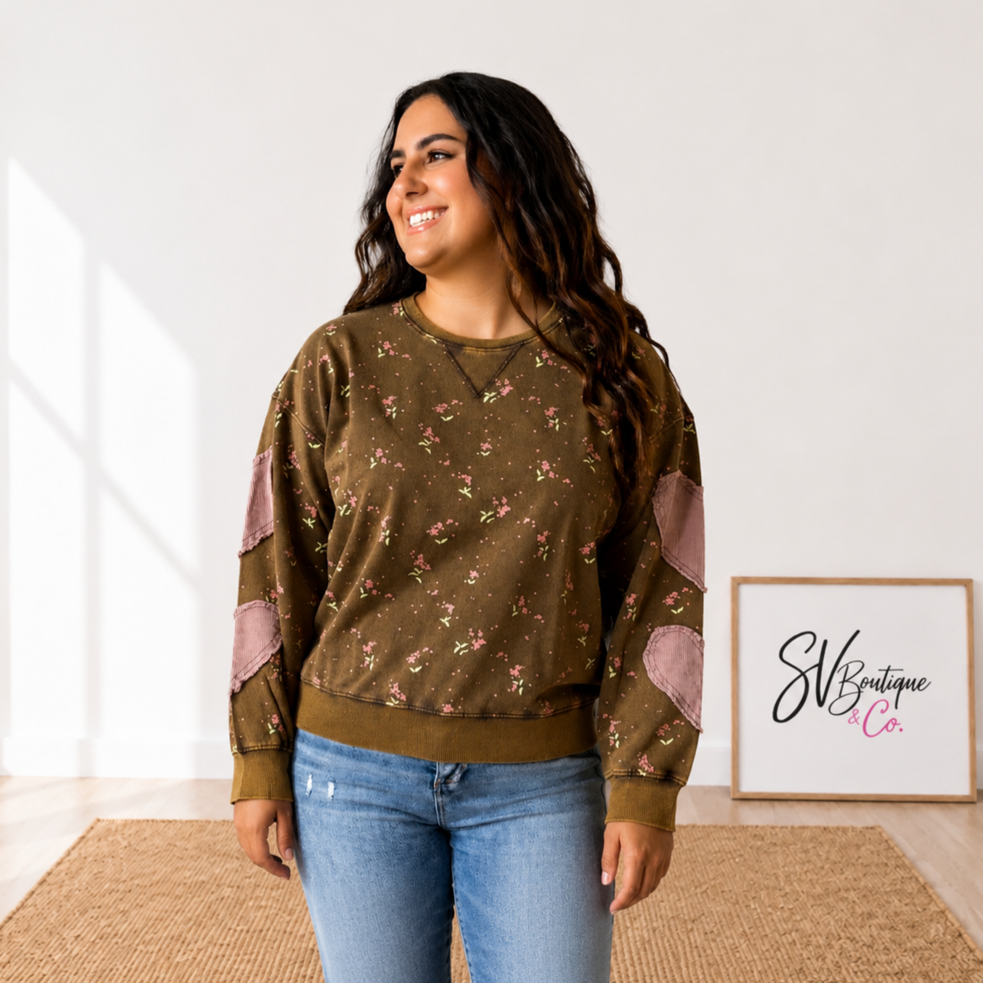 FLORAL HEART WASHED PULLOVER - SV Boutique & Co.