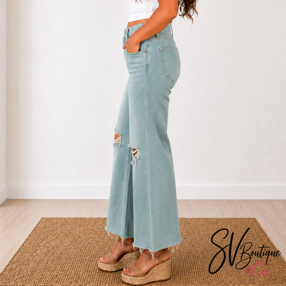 Vervet  Cloud Blue Cropped Jean - SV Boutique & Co.