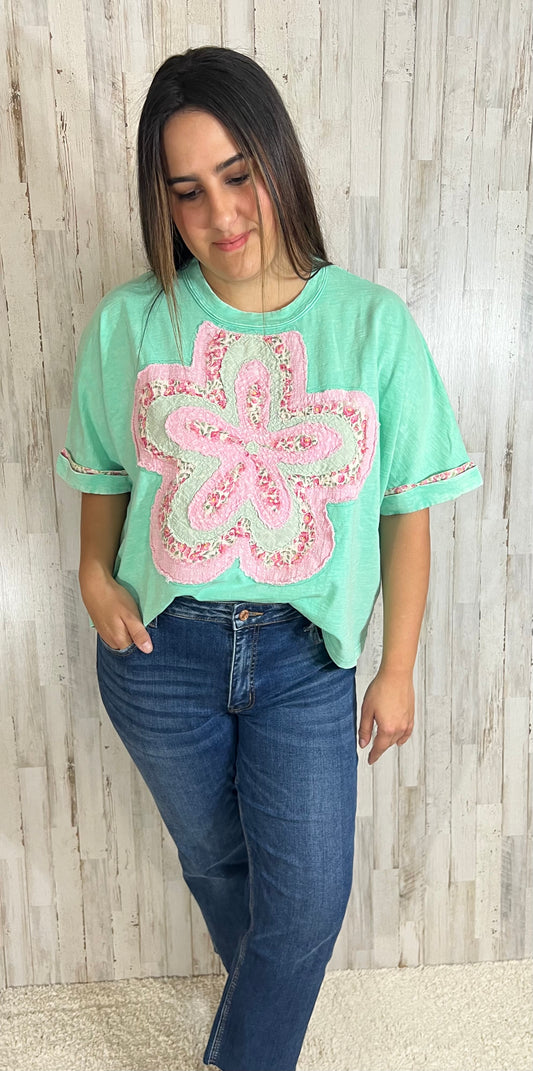 ATLANTIS GREEN FLOWER PATCH WASHED COTTON SLUB TOP EASEL - SV Boutique & Co.