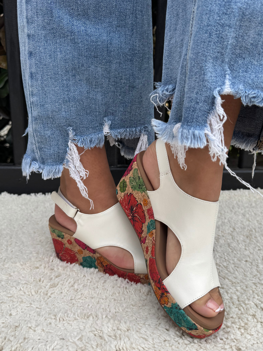 CORKYS CARLEY WHITE FLORAL WRAP SANDALS