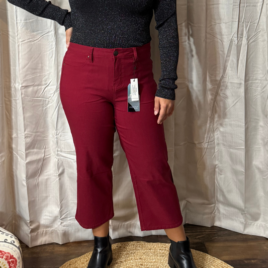 Mid-Rise Merlot Hyper-stretch Wide Leg Cropped