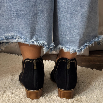Corkys Bluffin – Black Faux Suede Bootie