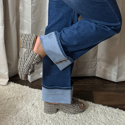 Corky's Black Tan Houndstooth Put A Bow On It Chunky Sandals