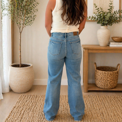 Judy Blue Star Distressed 90's Straight Jeans - SV Boutique & Co.