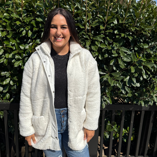 WHITE OVERSIZED SHERPA JACKET BY KATYDID - SV Boutique & Co.